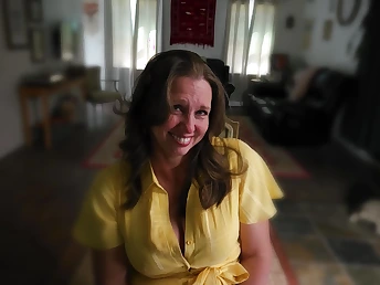 Anna, burnish apply stunning Mature BBW, shares her prime Lesbo duty with Miss Anna Lynx, a young girl with natural tits