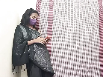 Desi COUGAR with fat bra-stuffers gets her gullet slammed by a Tamil dude's stiff man meat