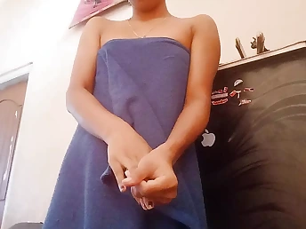 Hot Desi nymph yells in pleasure while tugging her cock-squeezing cunt