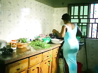 My Village Beau's homie gives me his bod and I give him mine - Nigerian pornstar with an afro-fashion hj!