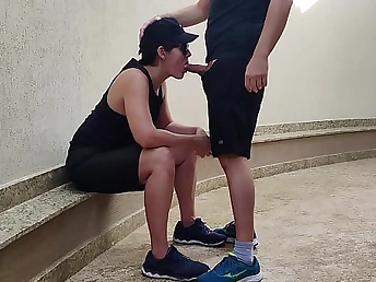 Raquel Exibida loses bet & gets super-naughty with a friend's fat spunk-pump