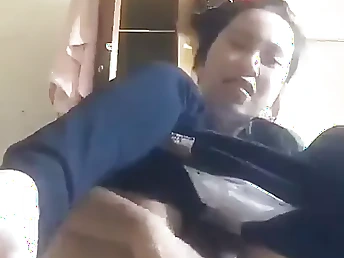 Observe this super-hot honey delectation herself with some fucktoy play