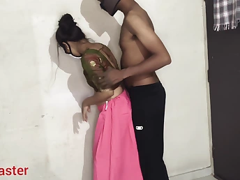 Watch Desi Aunty's Indian Bhabhi Mein Jabarjat Choda Hai in humidity 4k video