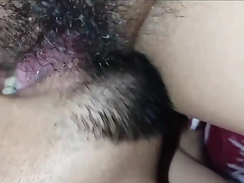 Manisha Akki's ground-breaking boink-out moves will gargle your mind!