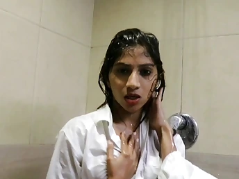 Sunny Leone's verified amateurs get nasty with each other in sizzling HD fuck-a-thon