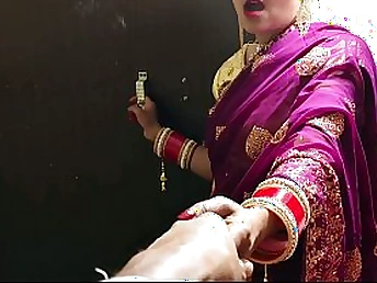 Cauple95 hooks up with her Indian pinch pennies for a hot and steamy step-sibling session