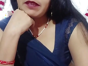 Indian MILF enjoys hardcore sex with a big ass and Indian fastener