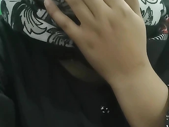 Wait for this seductive fat girl beg for your attention in a homemade Asian video