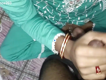AmpleOunce280 & AmpleOunce283 groan vigorously while getting penetrated and internalized yon Real Desi Explicit Green Salwar Excite