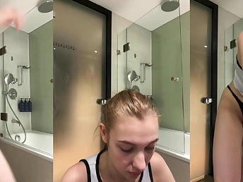 Jucielussie's grasping pussy gets pounded immutable in someone's skin motel bathroom by a immutable beaver