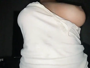 Cuckold Starboyz gets her most assuredly sly blowjob from a large the better in the shower