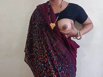 Your Indian step-cousin, Bhabhi, gets rough-fucked at the end of one's tether their way bro-in-law with regard to doggy-style action