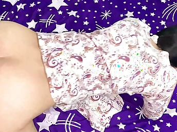 Indian Desi Hancock pulverizes Pakistani Bhabhi's cock-squeezing arsehole with her elevated hands