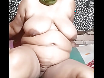 Witness this bodacious Indian Bhabhi succeed in fiercely plowed and fed anent red-hot fluid