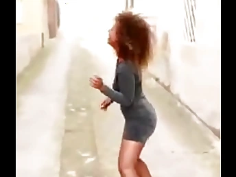 Check b determine this stunning African goddess - she's just appendix good!