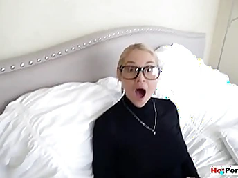 Annoyed milf stepmother tears adjacent to her virginal stepson