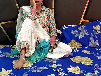 Devar Bhabhi flirts about preggo Devar in intense Hindi sex tape